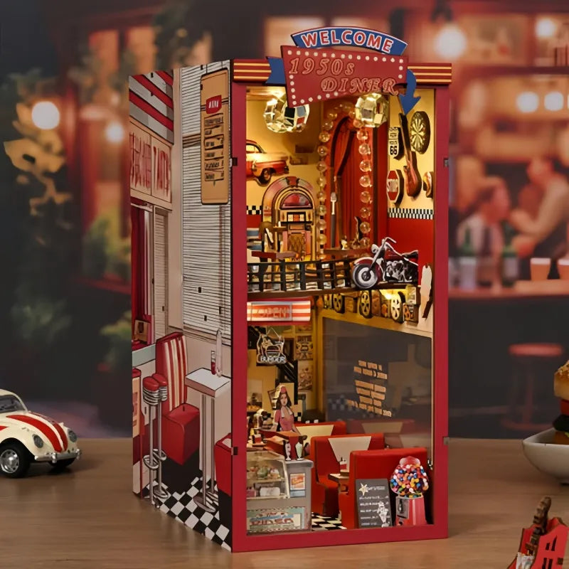 1950s Diner book nook kit – detail view 4
