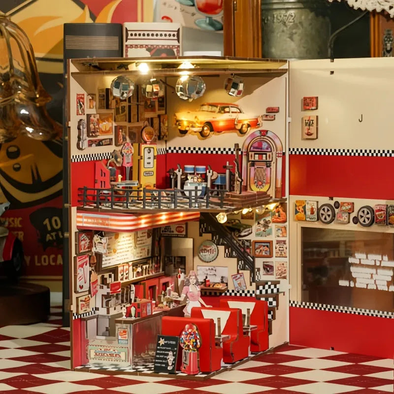 1950s Diner book nook kit – detail view 6
