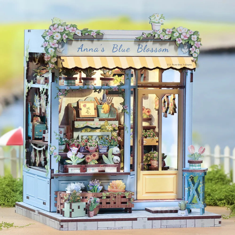 Anna's Blue Blossom book nook kit – detail view 5