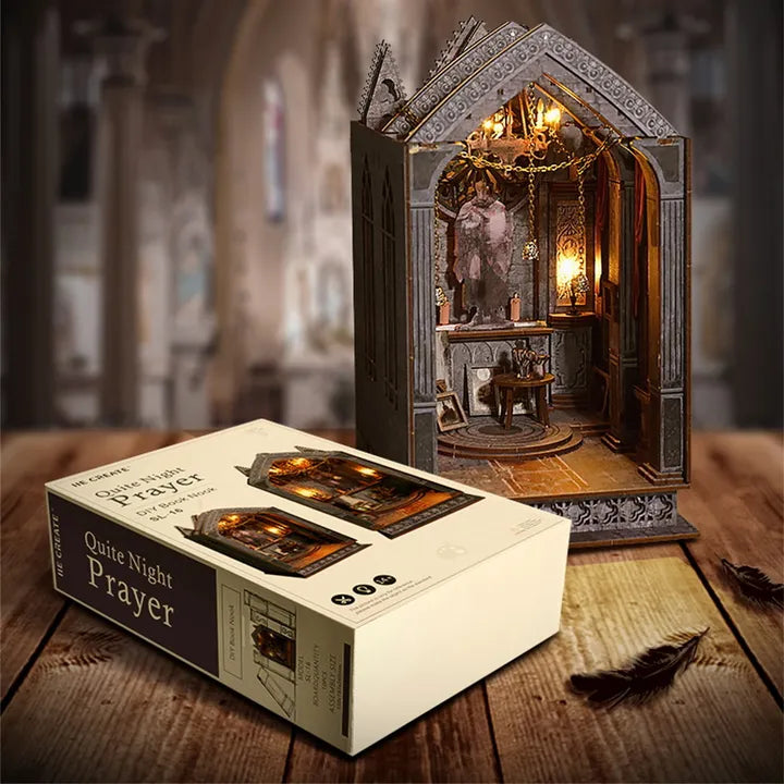Book Nook - Oración Silenciosa Nocturna