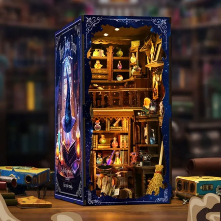Book Nook - The Magic Study