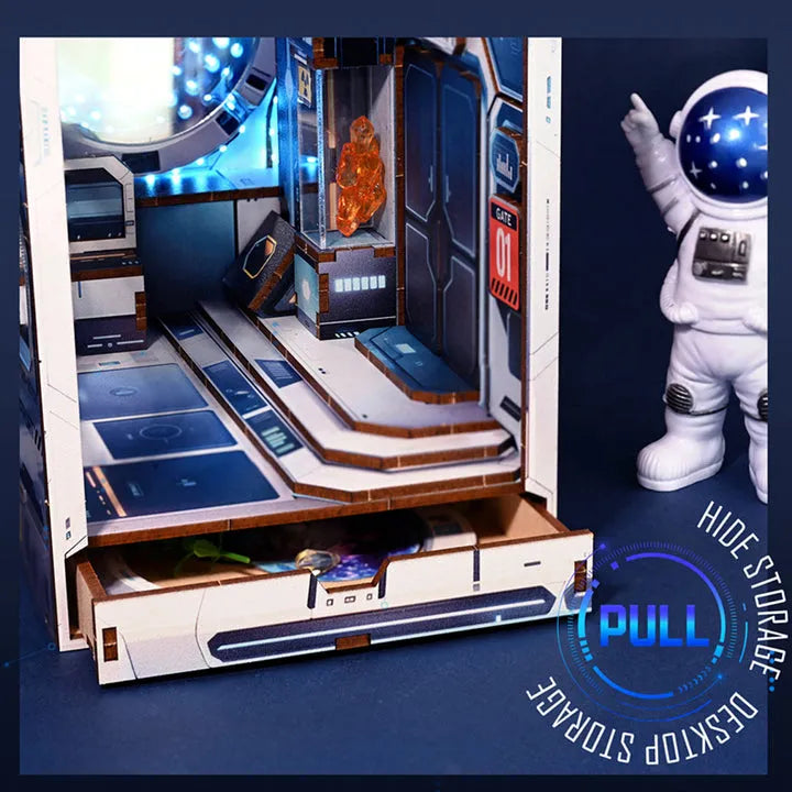 Book Nook - Alien Hub