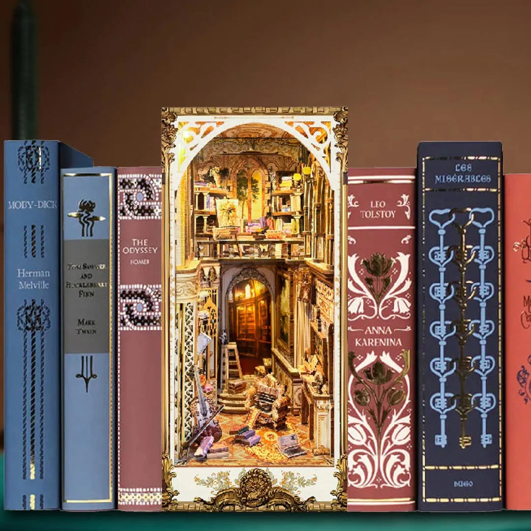 Book Nook - Baroque Dreams