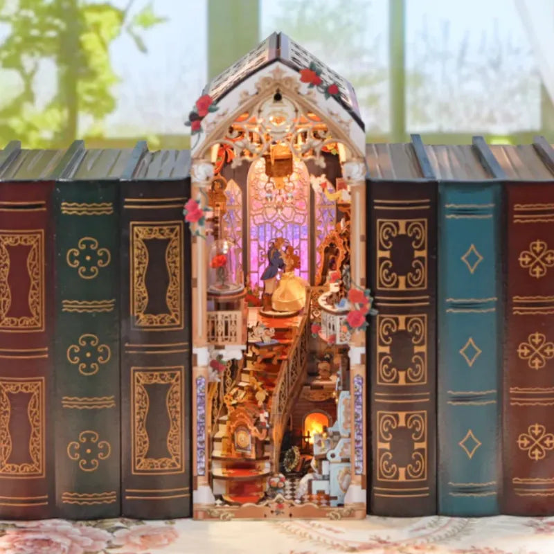 Book Nook - Beast And Beauty