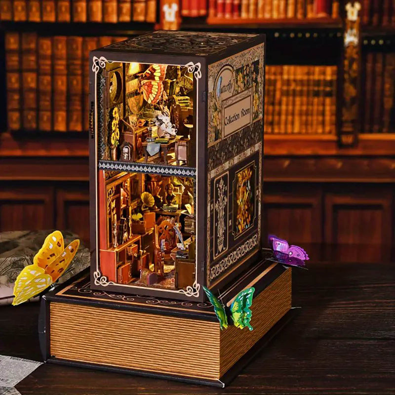 Book Nook - Sala de Colección de Mariposas