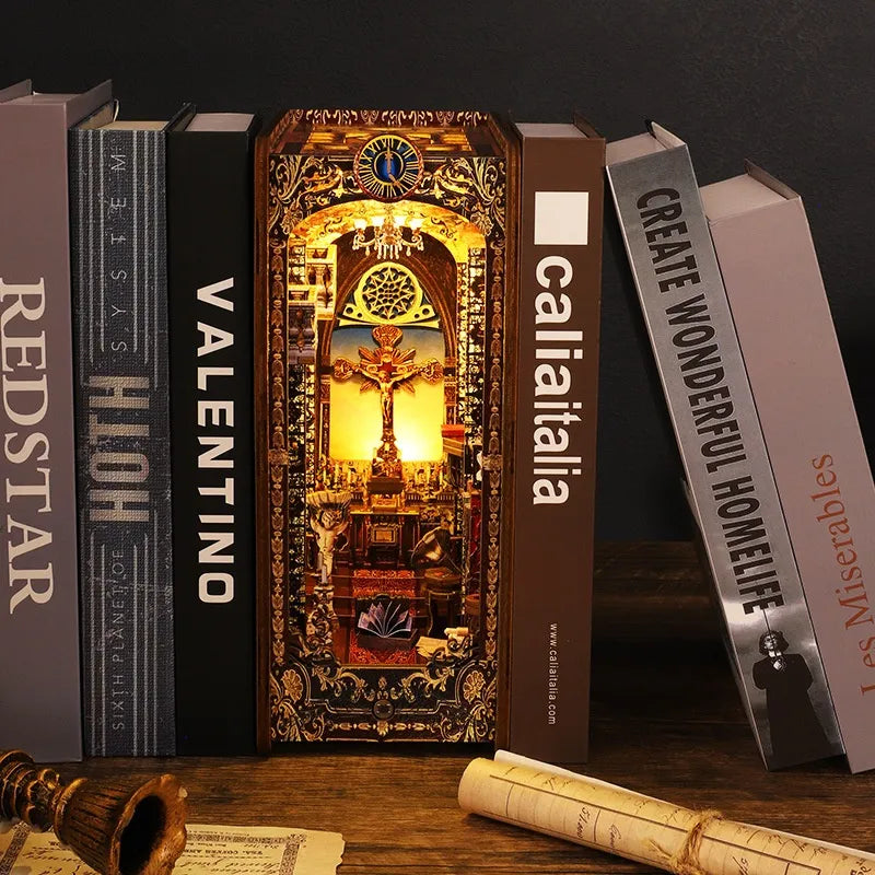 Covenant Church book nook kit – detail view 3