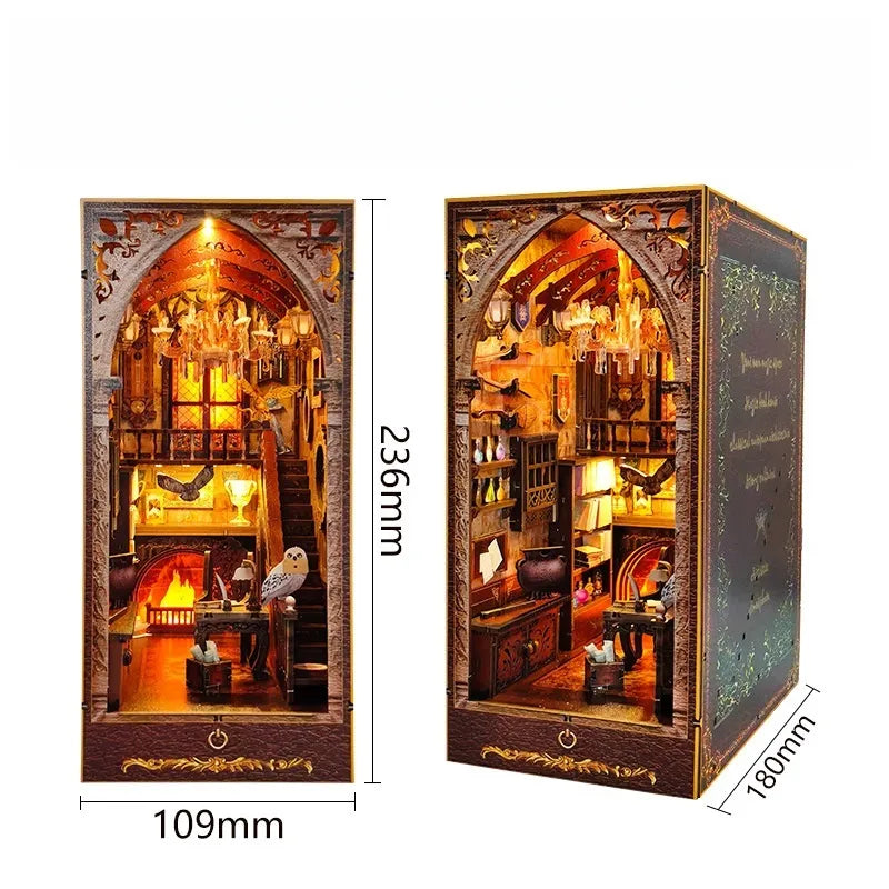 Wizard School Alley book nook kit – detail view 7