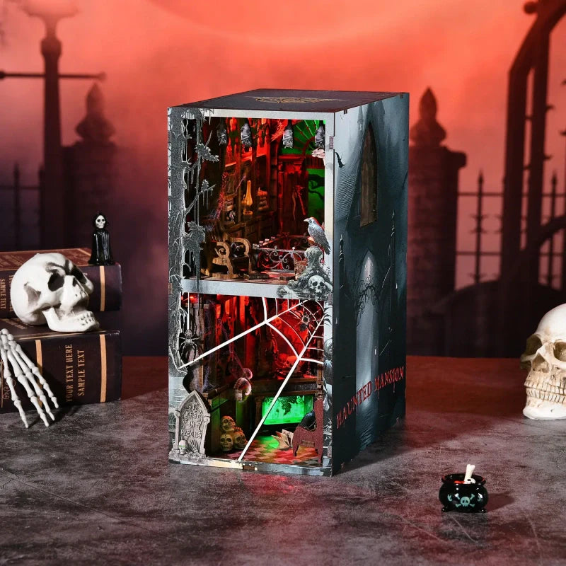 Haunted Mansion book nook kit – detail view 7