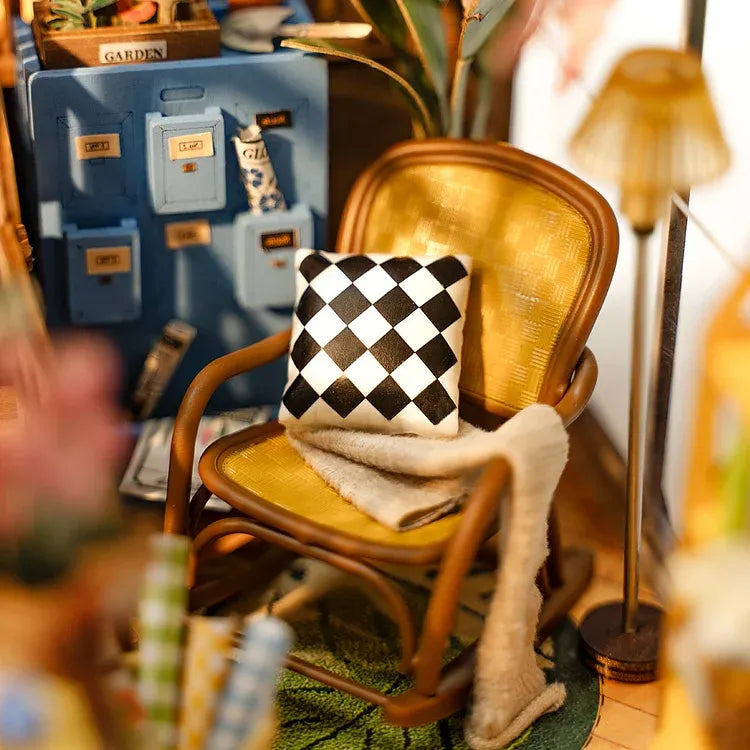 Book Nook - Holiday Garden House | TGB06
