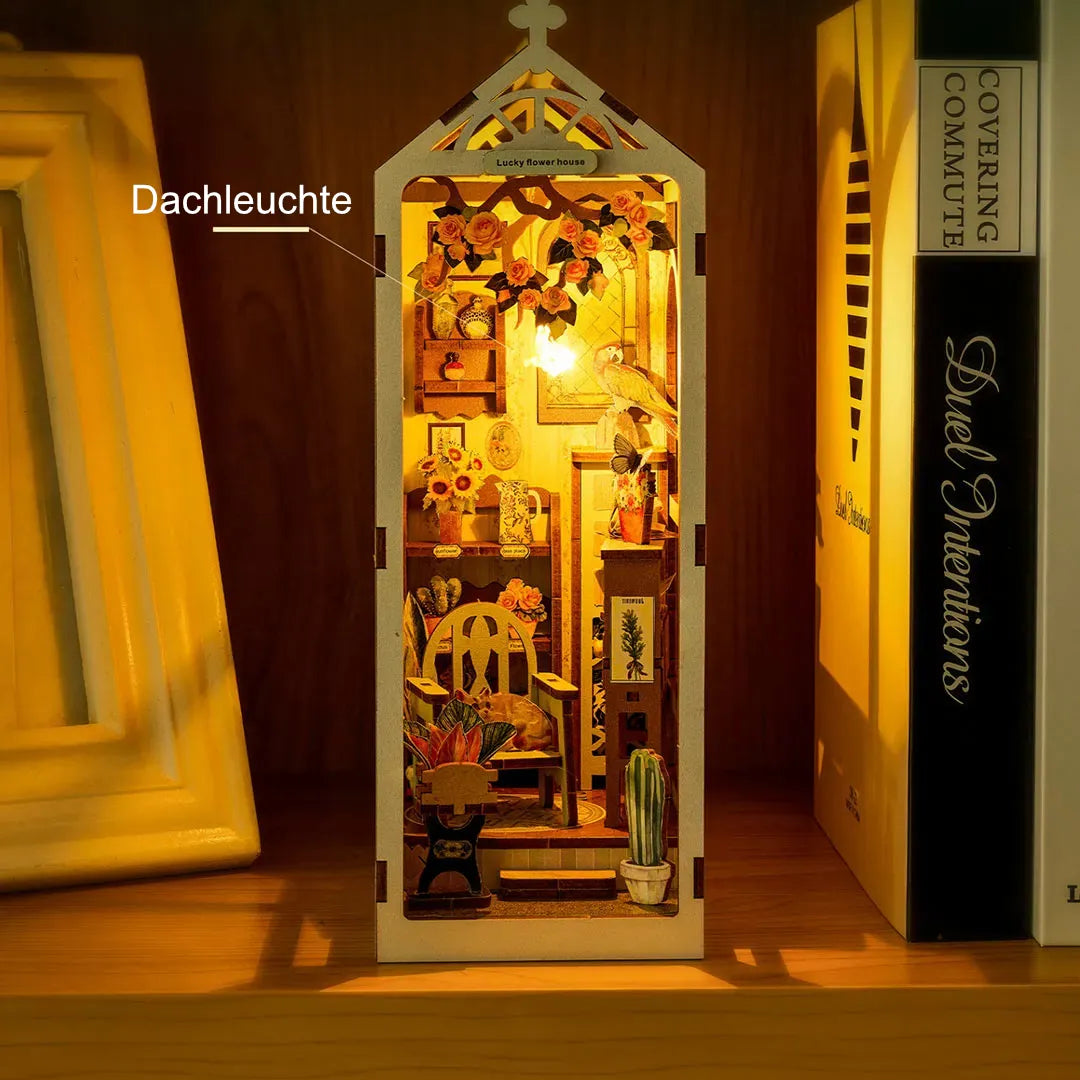 Book Nook - Lucky Flower House