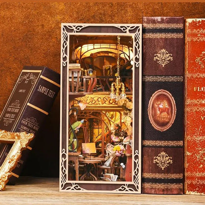 Book Nook - Painter's Day At Dusk