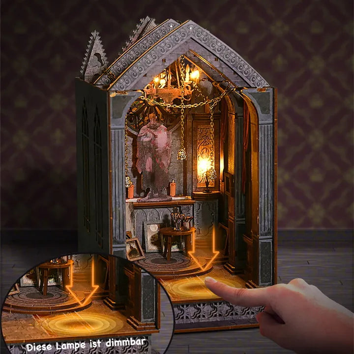 Book Nook - Oración Silenciosa Nocturna