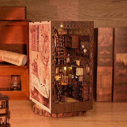 Book Nook - Scholar's Dream
