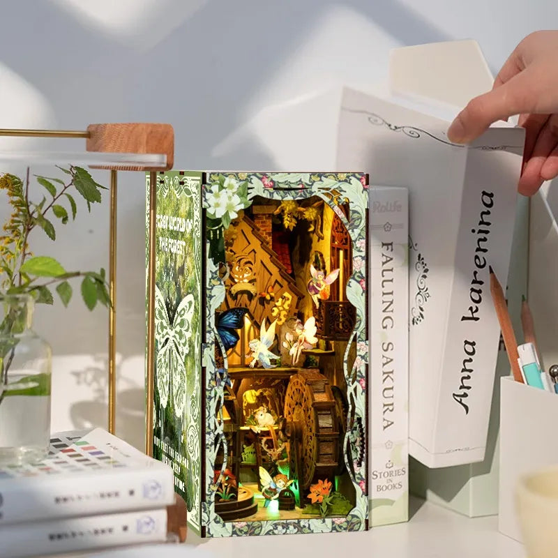 Book Nook - Mundo secreto del bosque