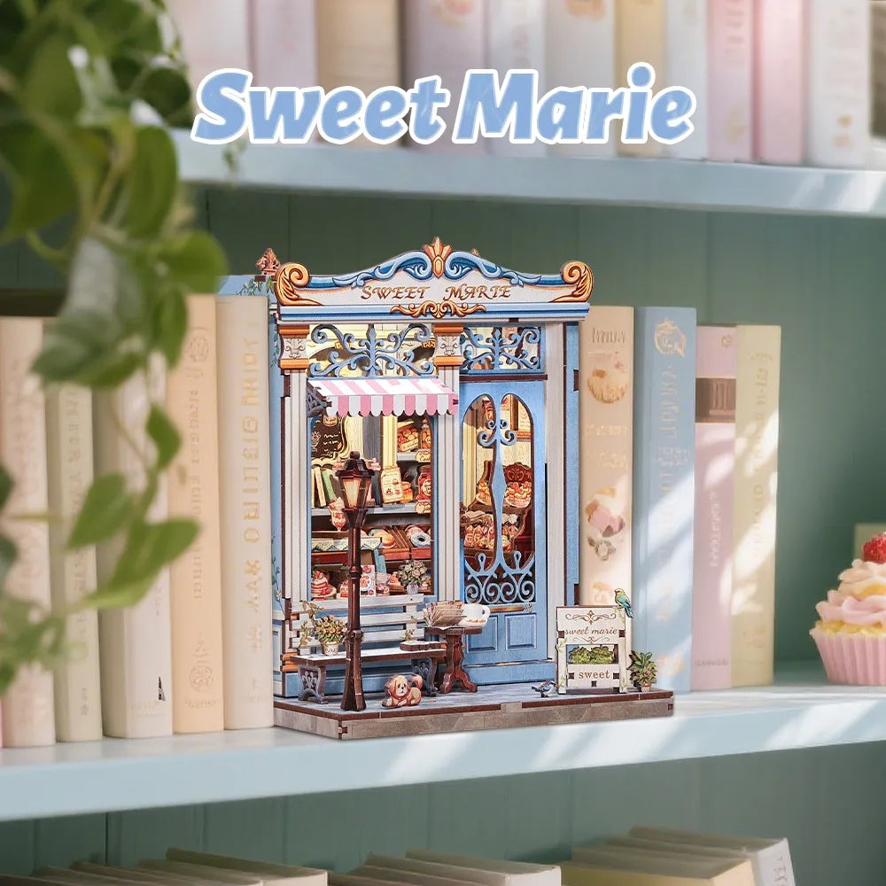 Book Nook - Sweet Maire