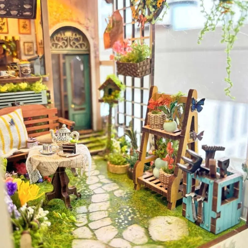 DIY Book Nook - Sylvia Garden