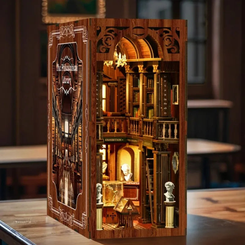 Book Nook - La biblioteca filosófica