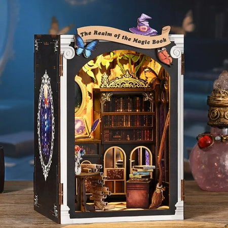 Book Nook - The Realm Of The Magic Book