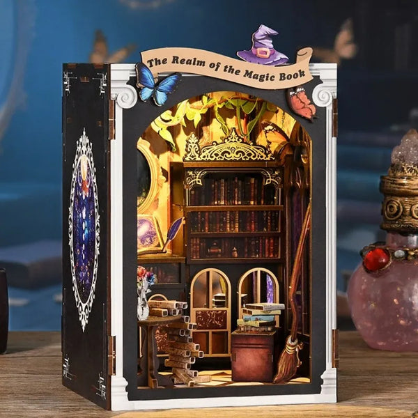 Book Nook - The Realm Of The Magic Book