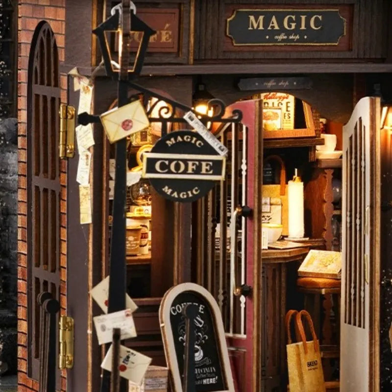 Miniature House - Vintage Coffee Shop
