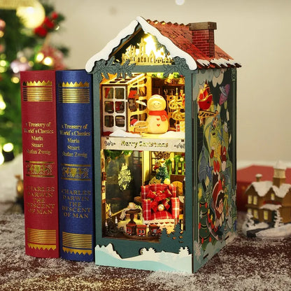 Book Nook - Merry Christmas | Christmas Diorama