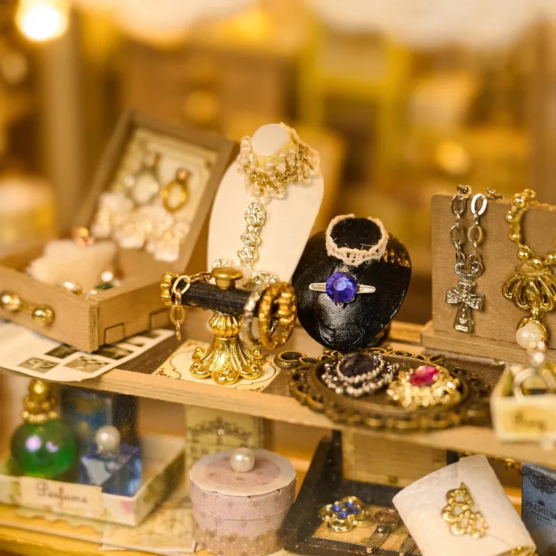 Miniature House Kit - Vitrine's Tale | The Magical Jeweler