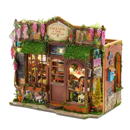 Miniature House - Dollhouse Shop