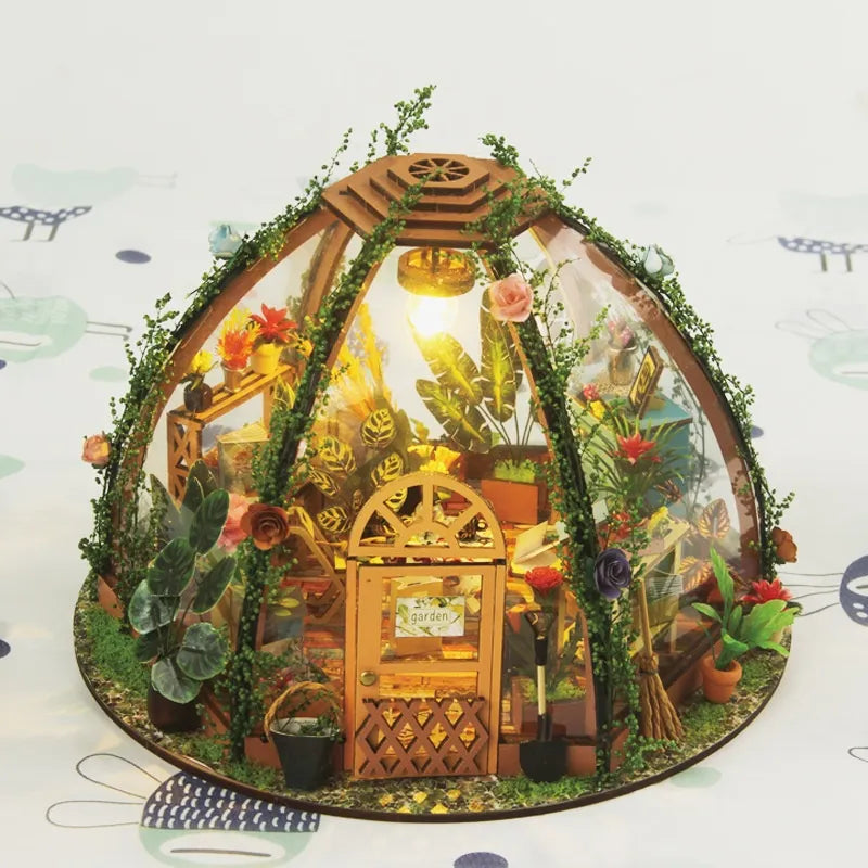 Miniature House - Starry Sky Flower House